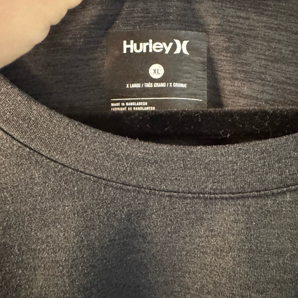 Hurley Crewneck T-Shirt bundle in pink, black and grey - Picture 3 of 8
